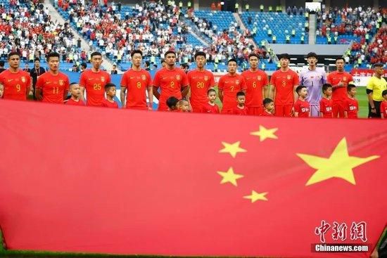 经纪人与新人女演员的路