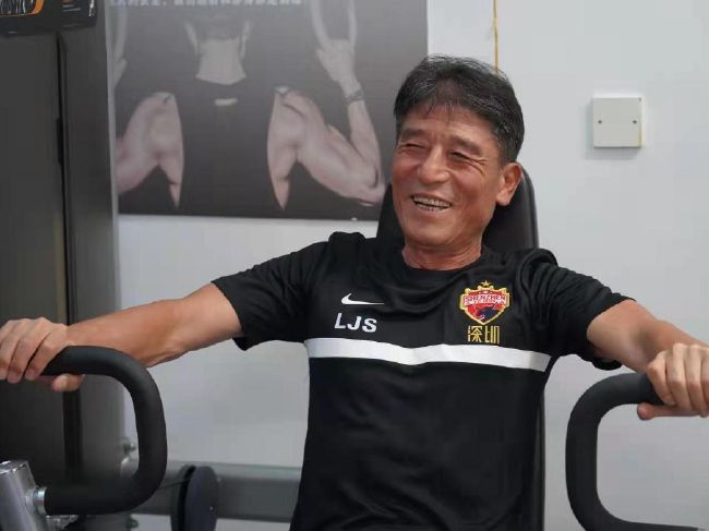 亚洲三级在线看